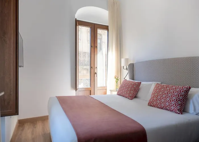 Coliseum Boutique * Кордова